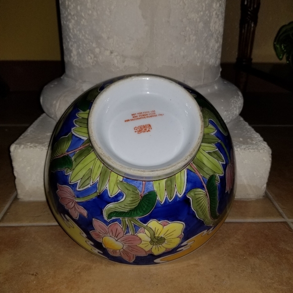 Chinese centerpiece bowl - Picture 3 of 5